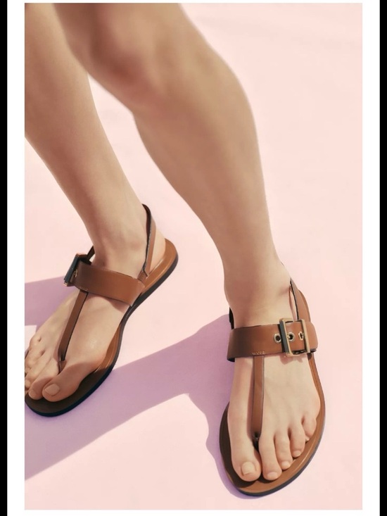 Zara Flat Buckle Sandals! - Picture 3 of 12